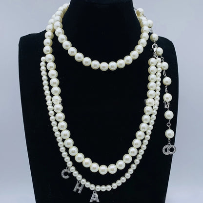 Hot 2025 New Pearl Luxury Necklace Letters Romantic Love Pendant Shows Sweet Breath Suitable for Gifts
