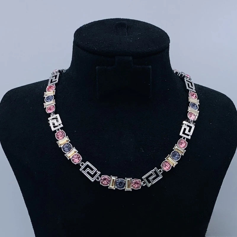 2025 New Necklace Colorful Gemstones with Paper Pattern Chain Shine Exquisite Luster Showing Noble and Elegant Temperament