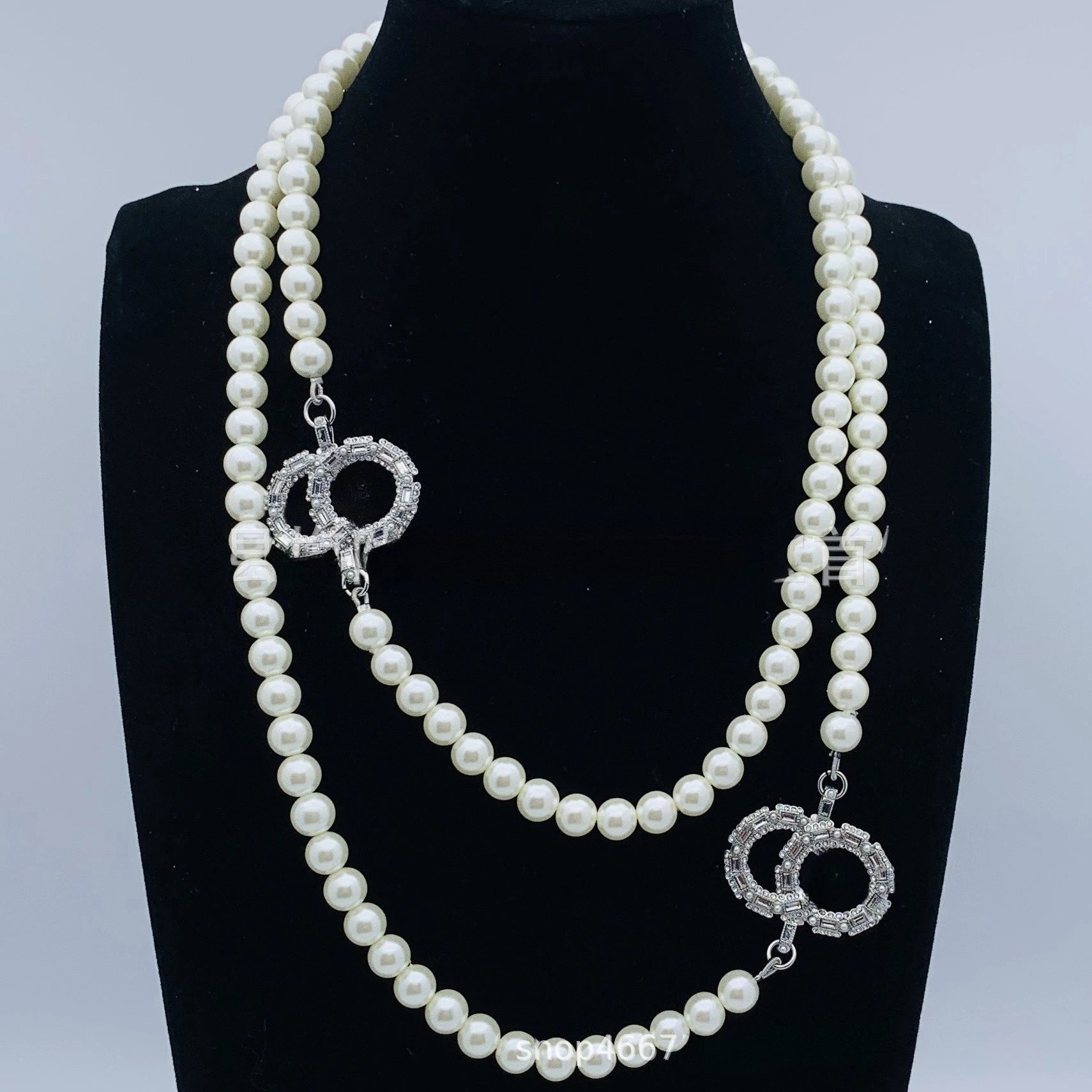 Hot 2025 New Pearl Luxury Necklace Letters Romantic Love Pendant Shows Sweet Breath Suitable for Gifts