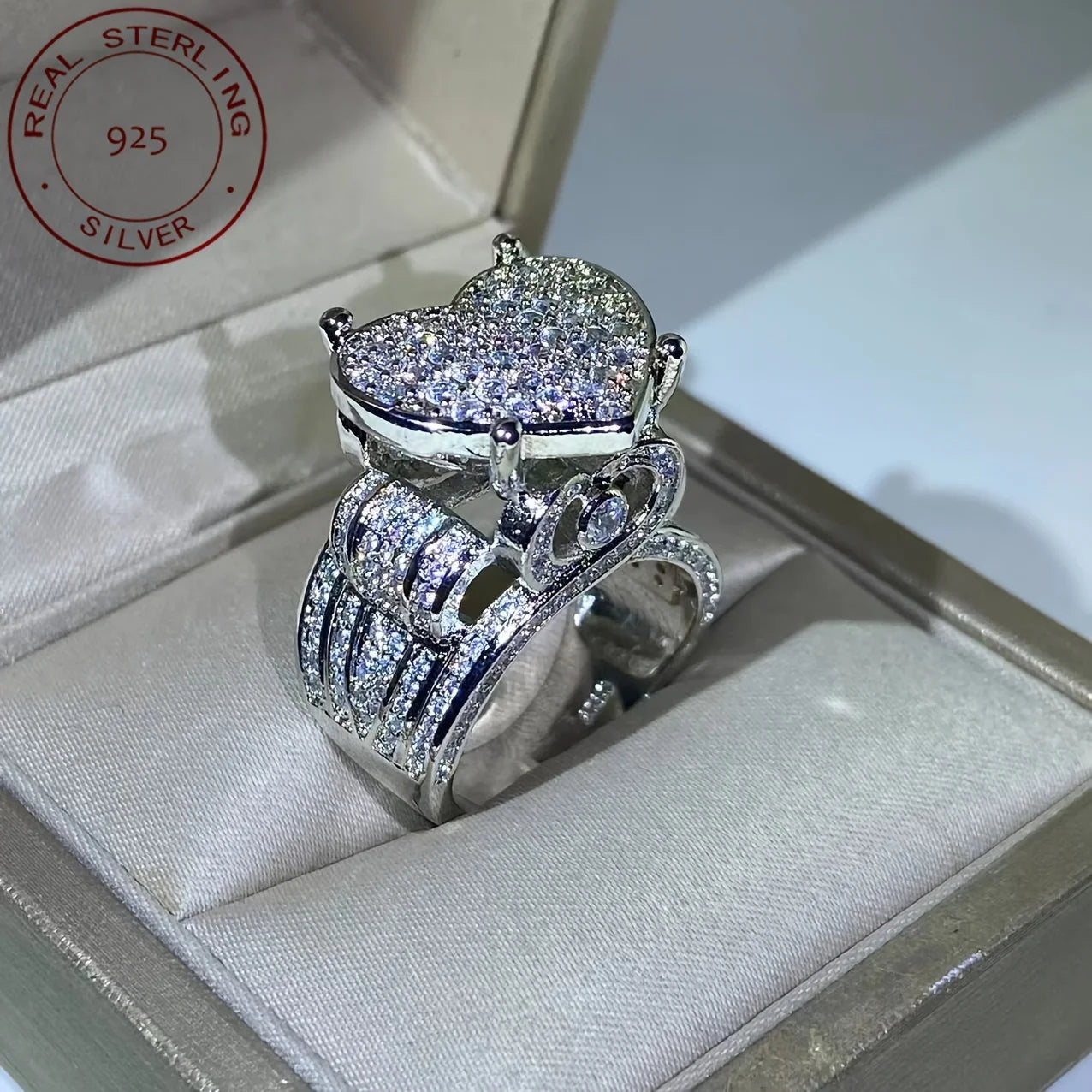 2025 New Women Luxury Shiny Cubic Zirconia 925 Sterling Silver Love Heart Retro Exaggerated Wedding Rings Bridal Jewelry