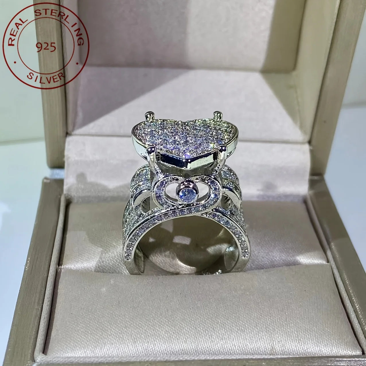 2025 New Women Luxury Shiny Cubic Zirconia 925 Sterling Silver Love Heart Retro Exaggerated Wedding Rings Bridal Jewelry